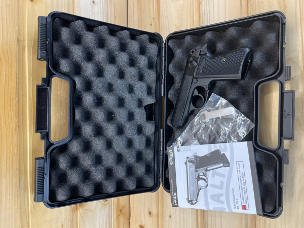 Vorführwaffe Carl Walther PKK/S .22lr 3,3“ schwarz -> Magazin fehlt