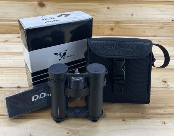 BWare DDoptics 440120021 Fernglas Ultralight 10x26 mit Zubehör V564