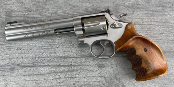 Smith & Wesson Mod. 617-1 Target Champion .22 l.r. Holzgriffschalen