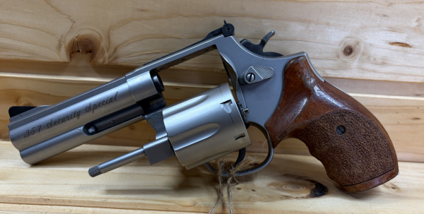 Smith & Wesson 686-5 Security Special .357Mag Revolver