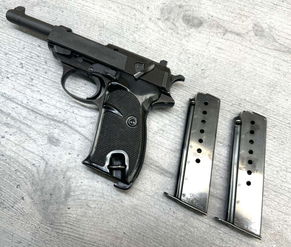 Carl Walther Waffenfabrik Ulm P38, 2x Magazine, Kal.: 9mm Luger