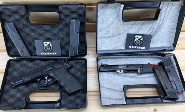 CZ 75B 9mm Luger Lauflänge: 11,4cm Kunststoffgriffschalen + Wechselsystem Kadet .22l.r. Ll.: 11,7cm