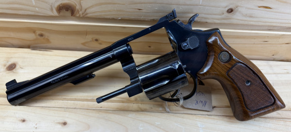 Taurus Mod. 96 .22 l.r. 6' Lauf Holzgriffschalen 6-schüssiger Revolver