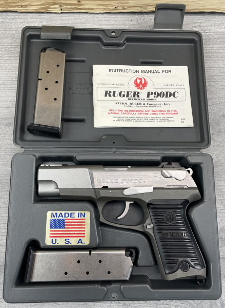 Ruger P90 DC Kal.: .45 ACP halbautomatische Pistole