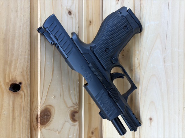 Vorführwaffe Walther halbautom. Pistole Q4 Steelframe SF 9x19 PS INT 9mm Luger