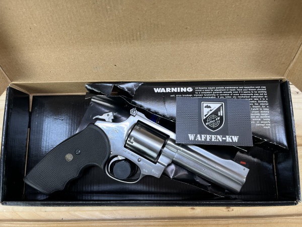 Revolver Rossi Mod.:711 .357Mag Gummigriffschalen 6-schüssige Trommel - Stainless Steel